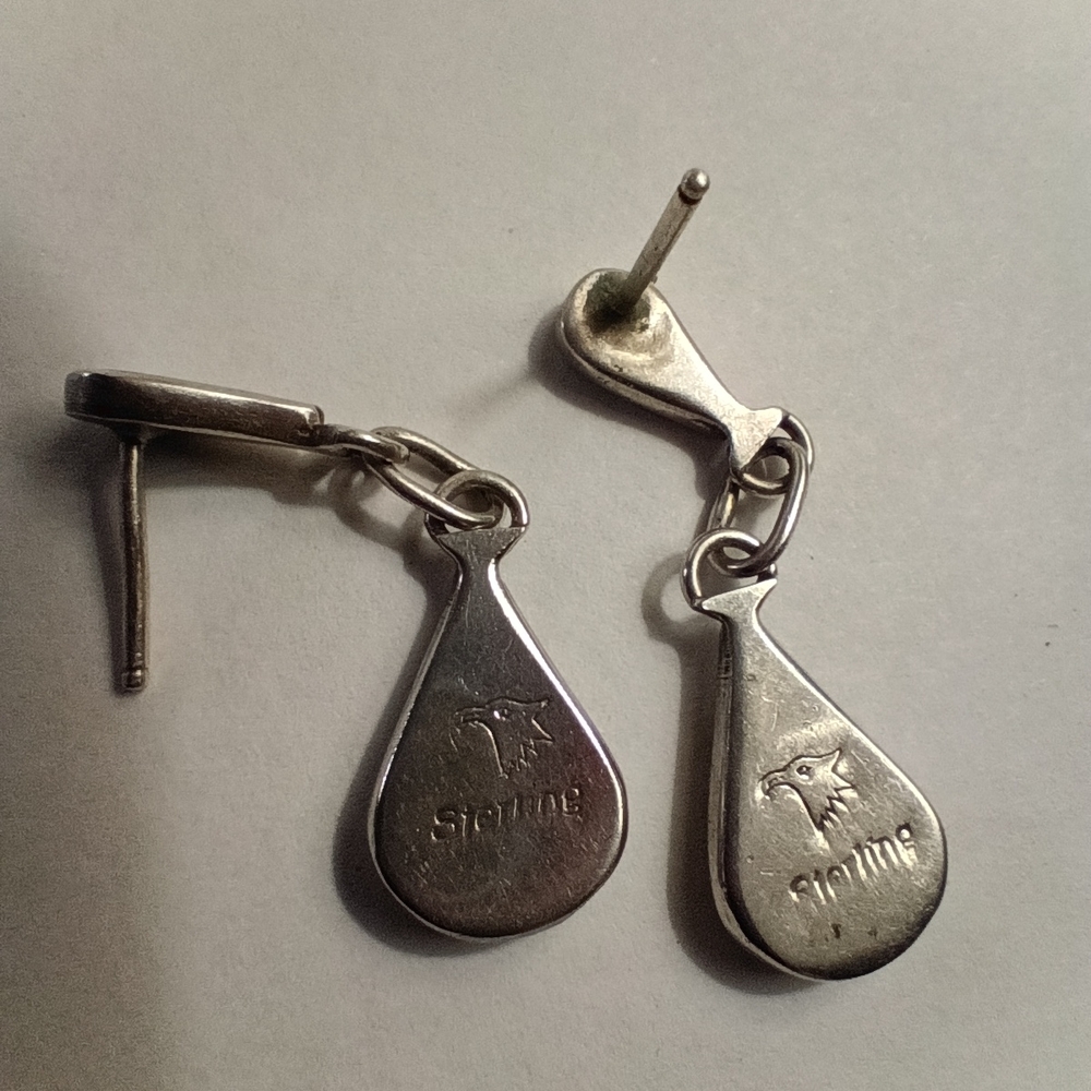 Vintage Native Silver Teardrop Earrings - Picture 5 of 6